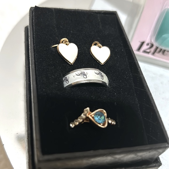 Coach Card/ID Holder LN with Coach Matching SCARF BAND , Nails 2Rings & Earrings - Picture 8 of 10